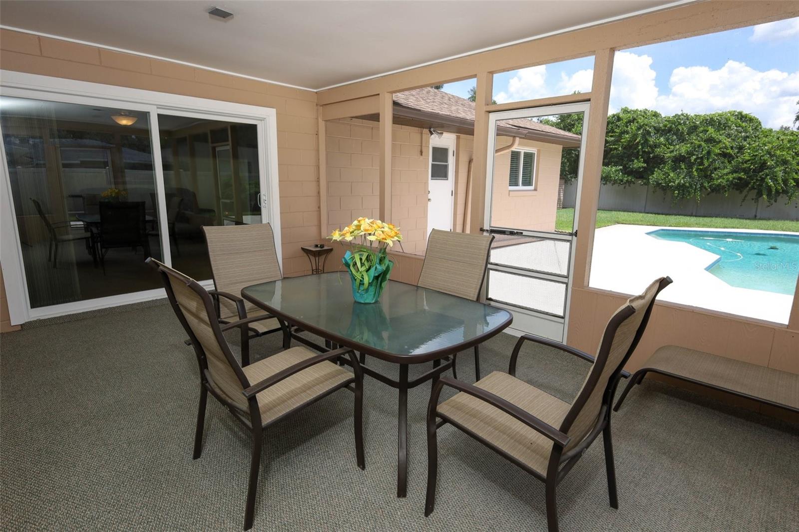 Listing photo id 24 for 396 Timberwood Trail