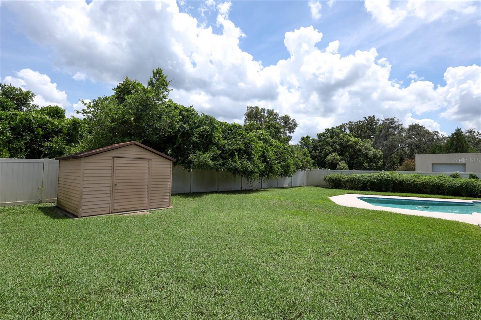 Listing photo id 32 for 396 Timberwood Trail