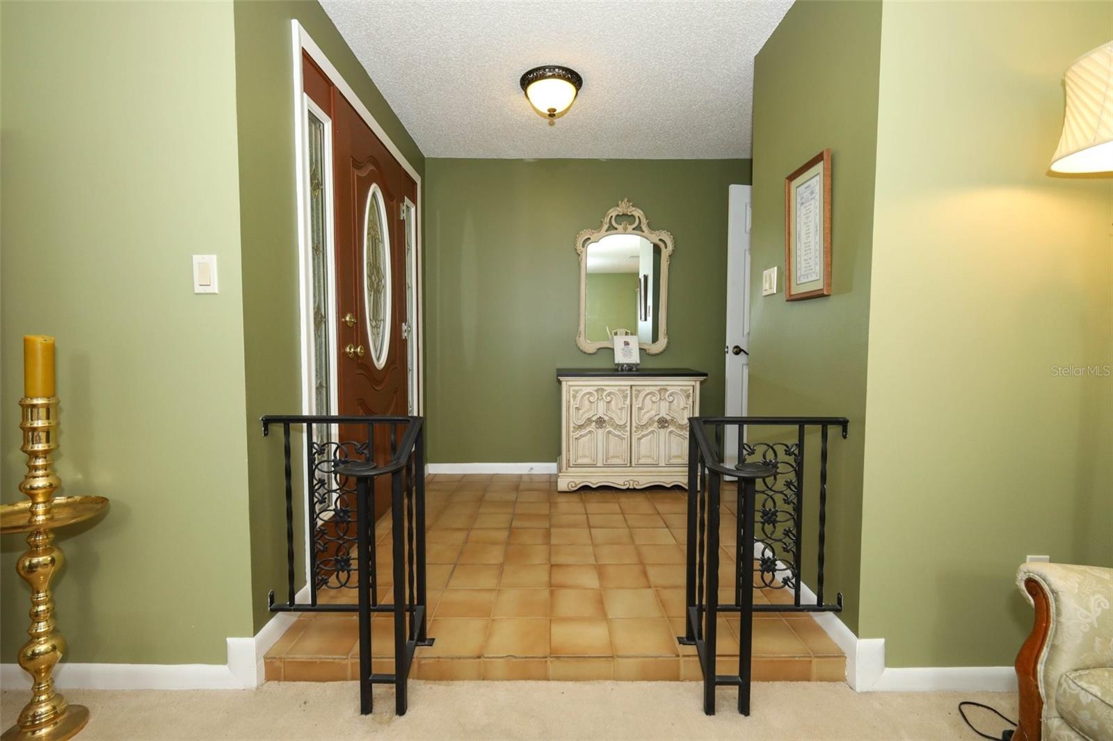 Listing photo id 2 for 396 Timberwood Trail