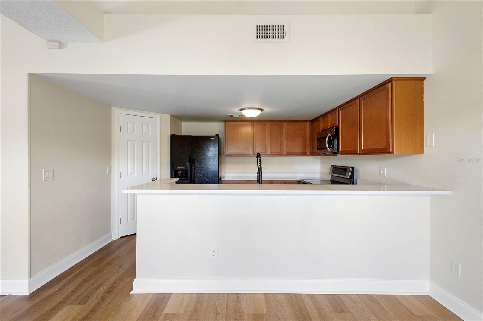 Image 11 of 41 For 368 Amethyst Court