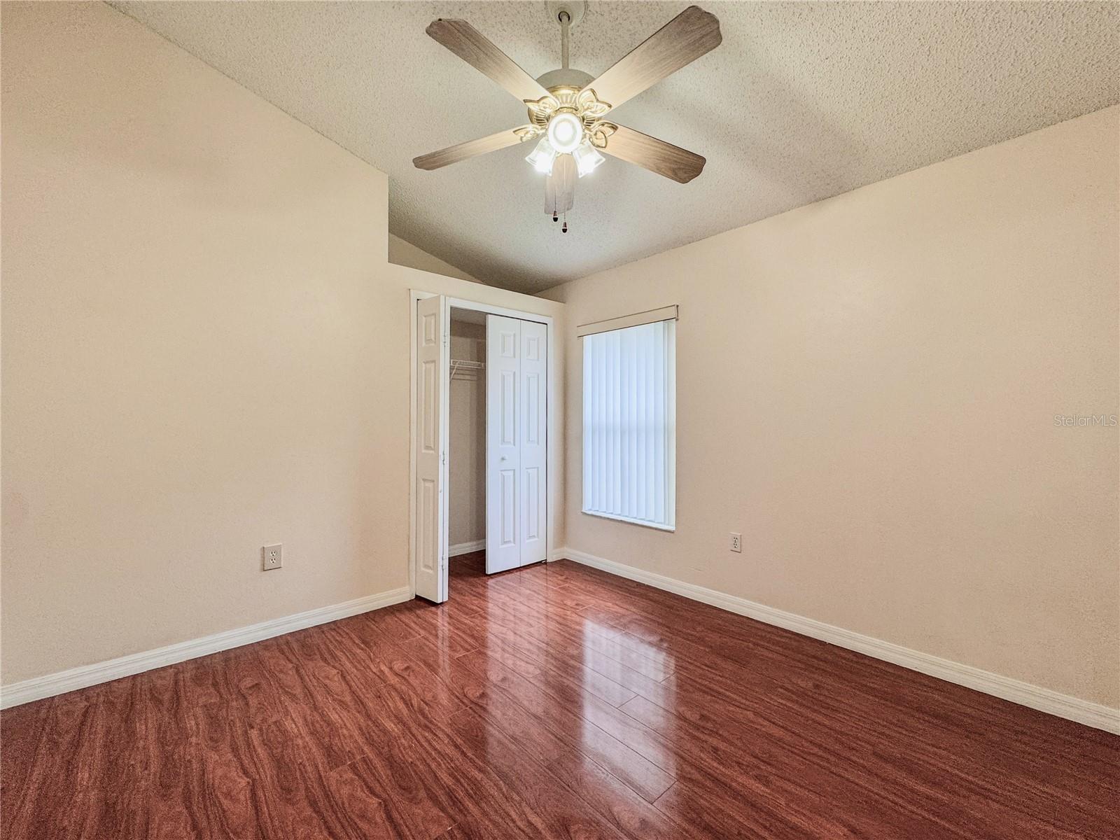 Image 19 of 33 For 11819 Hatcher Circle