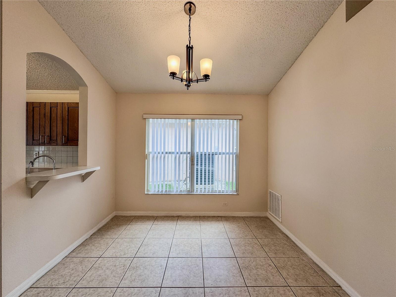 Image 5 of 33 For 11819 Hatcher Circle