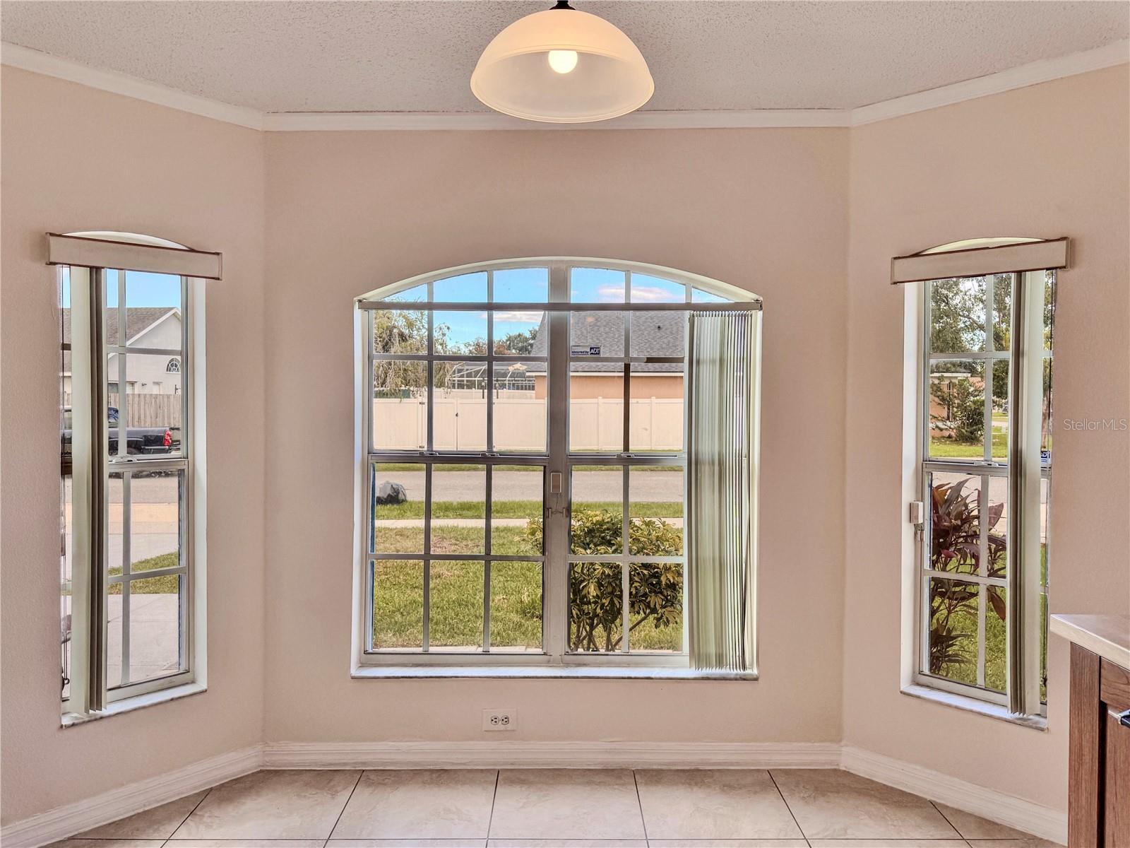 Image 9 of 33 For 11819 Hatcher Circle