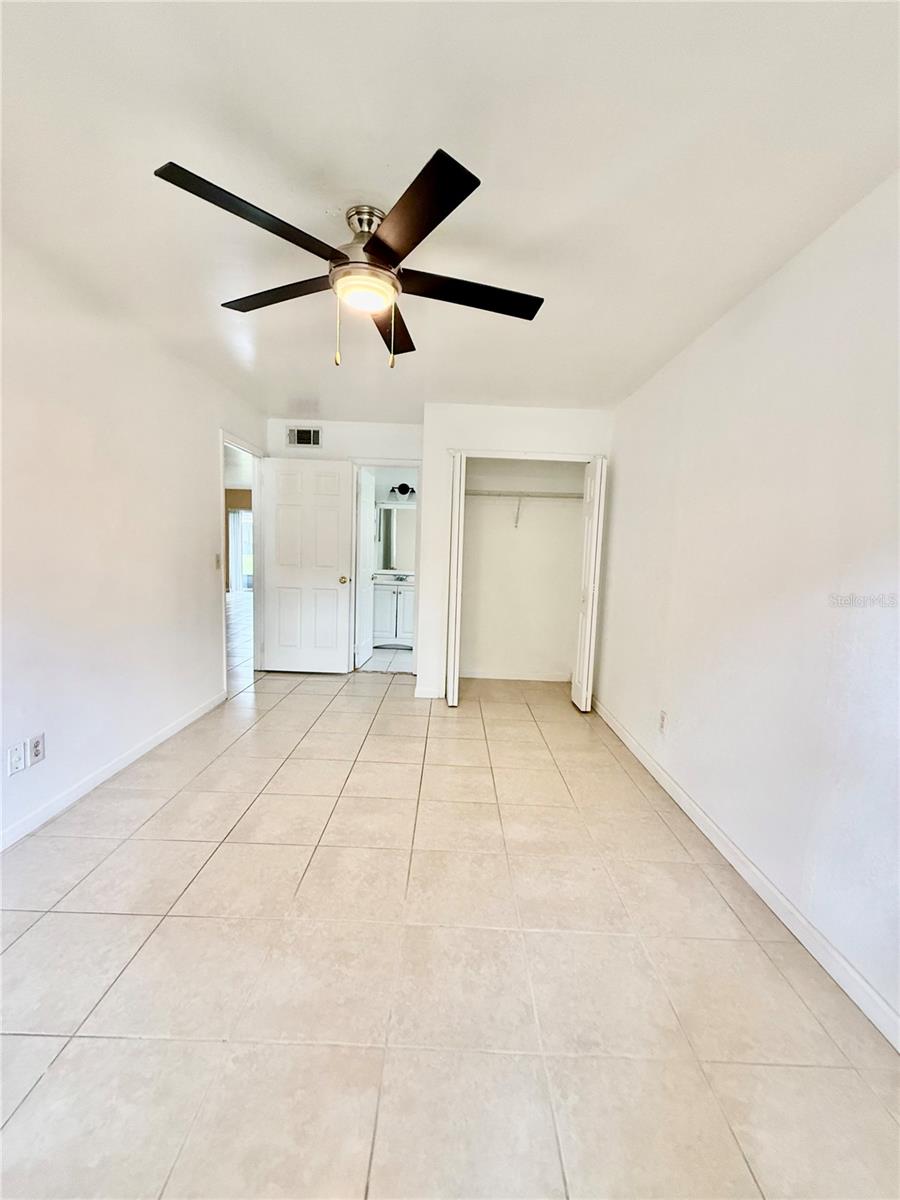 Image 13 of 19 For 9934 Turf Way 6