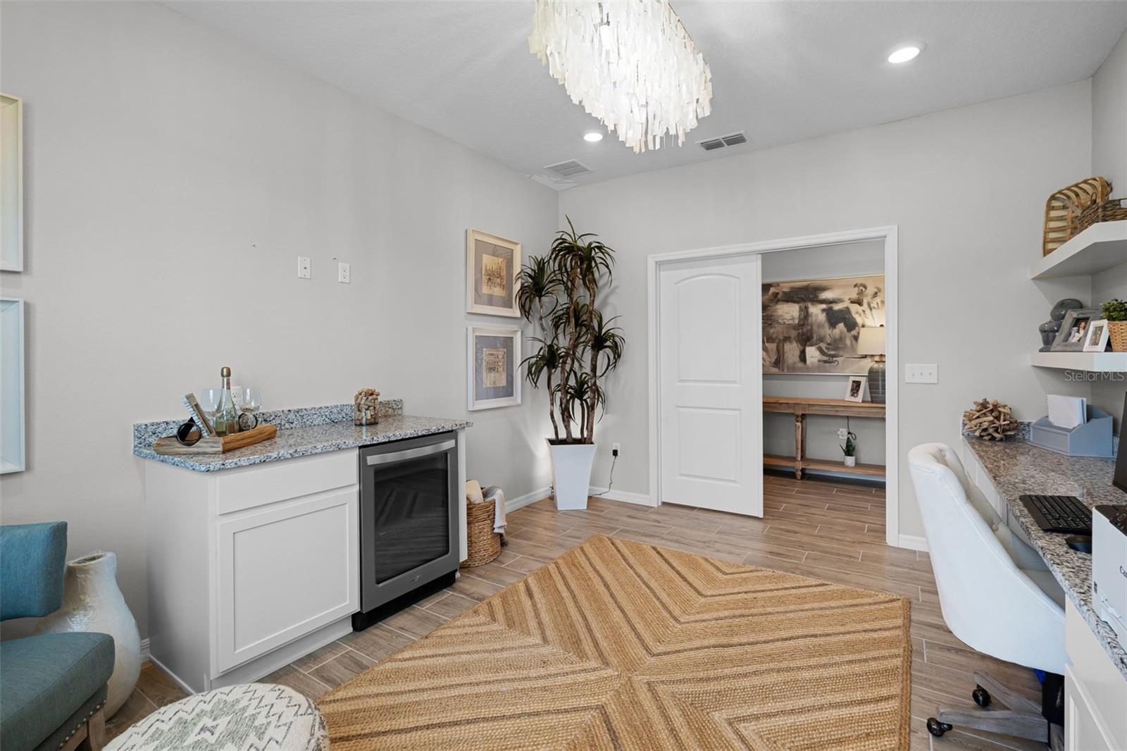 Image 23 of 41 For 740 Rioja Drive
