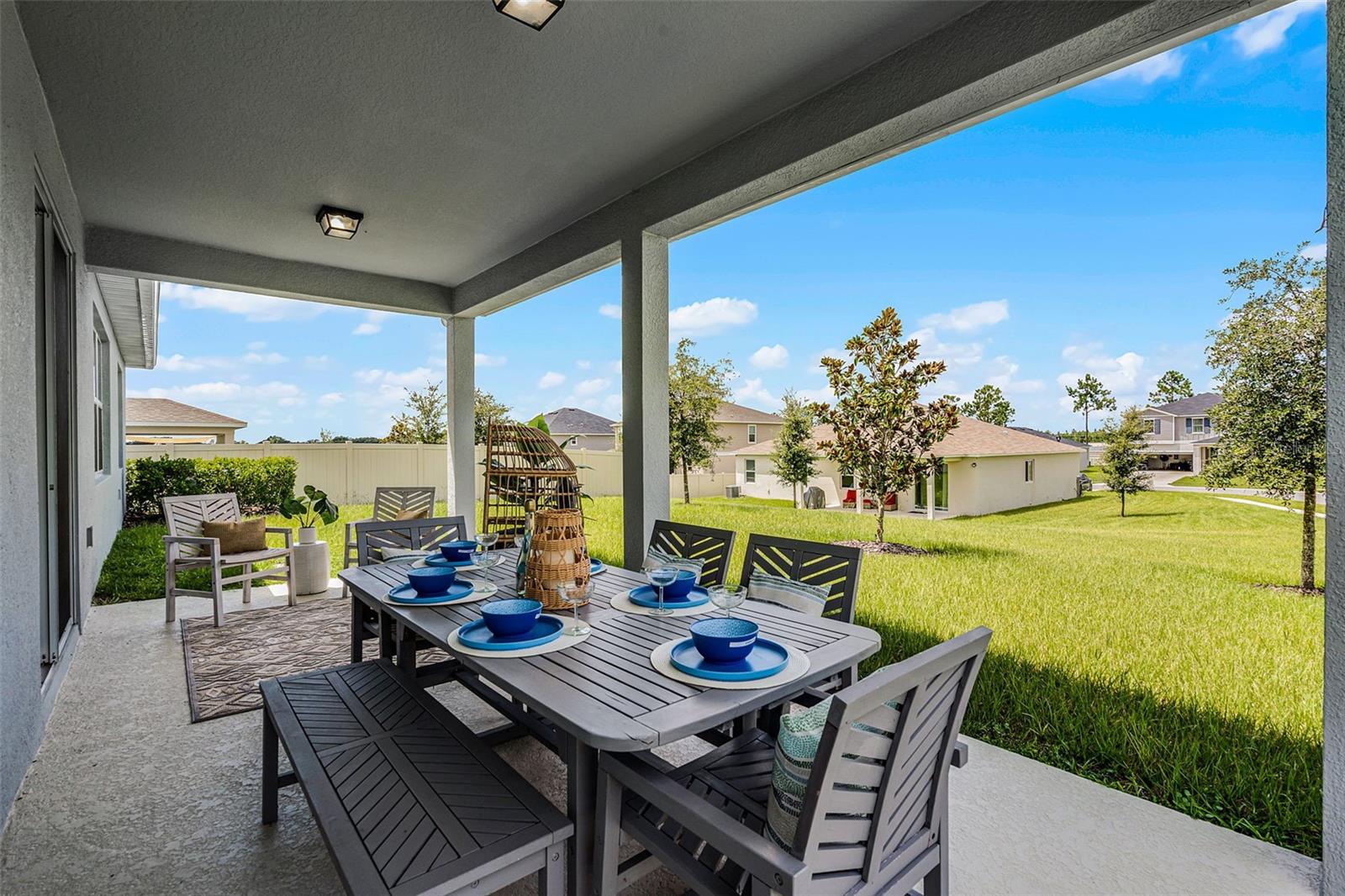Image 32 of 41 For 740 Rioja Drive