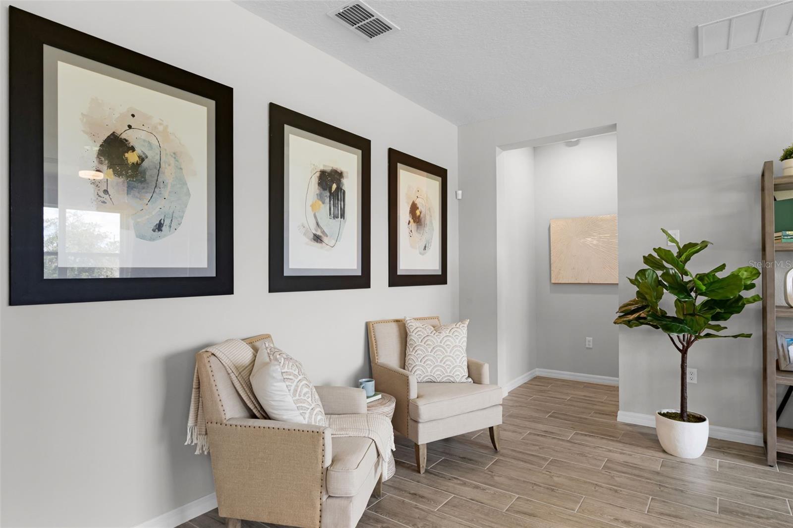 Image 6 of 41 For 740 Rioja Drive