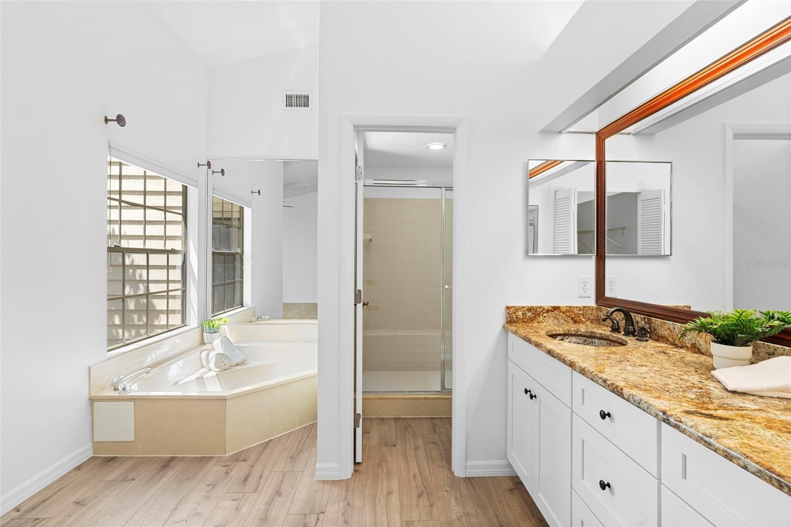 Image 16 of 32 For 267 New Waterford Place
