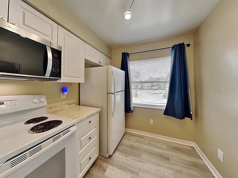 Image 2 of 17 For 3260 Candle Ridge Drive 202