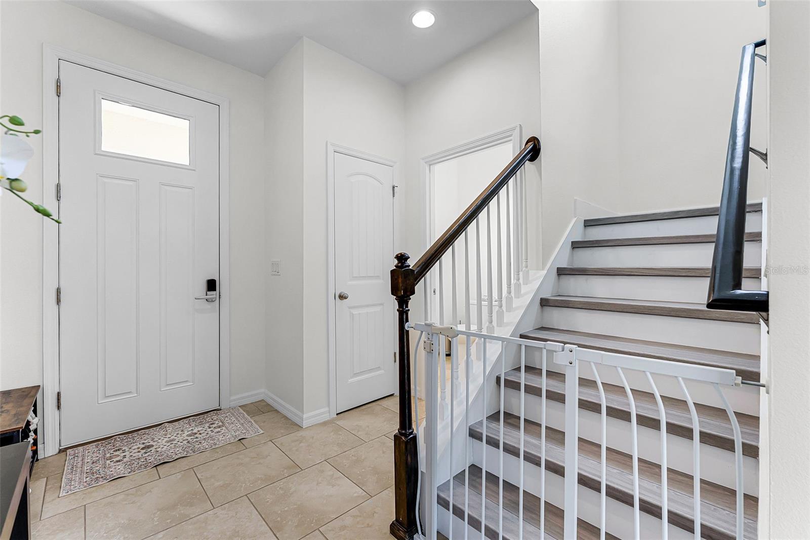 Image 6 of 71 For 16527 Centipede Street