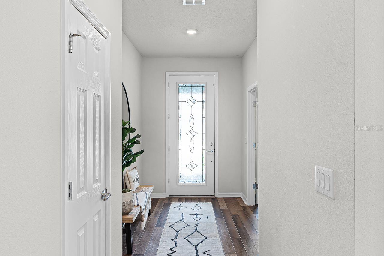 Image 4 of 63 For 3276 Sailing Pier Avenue