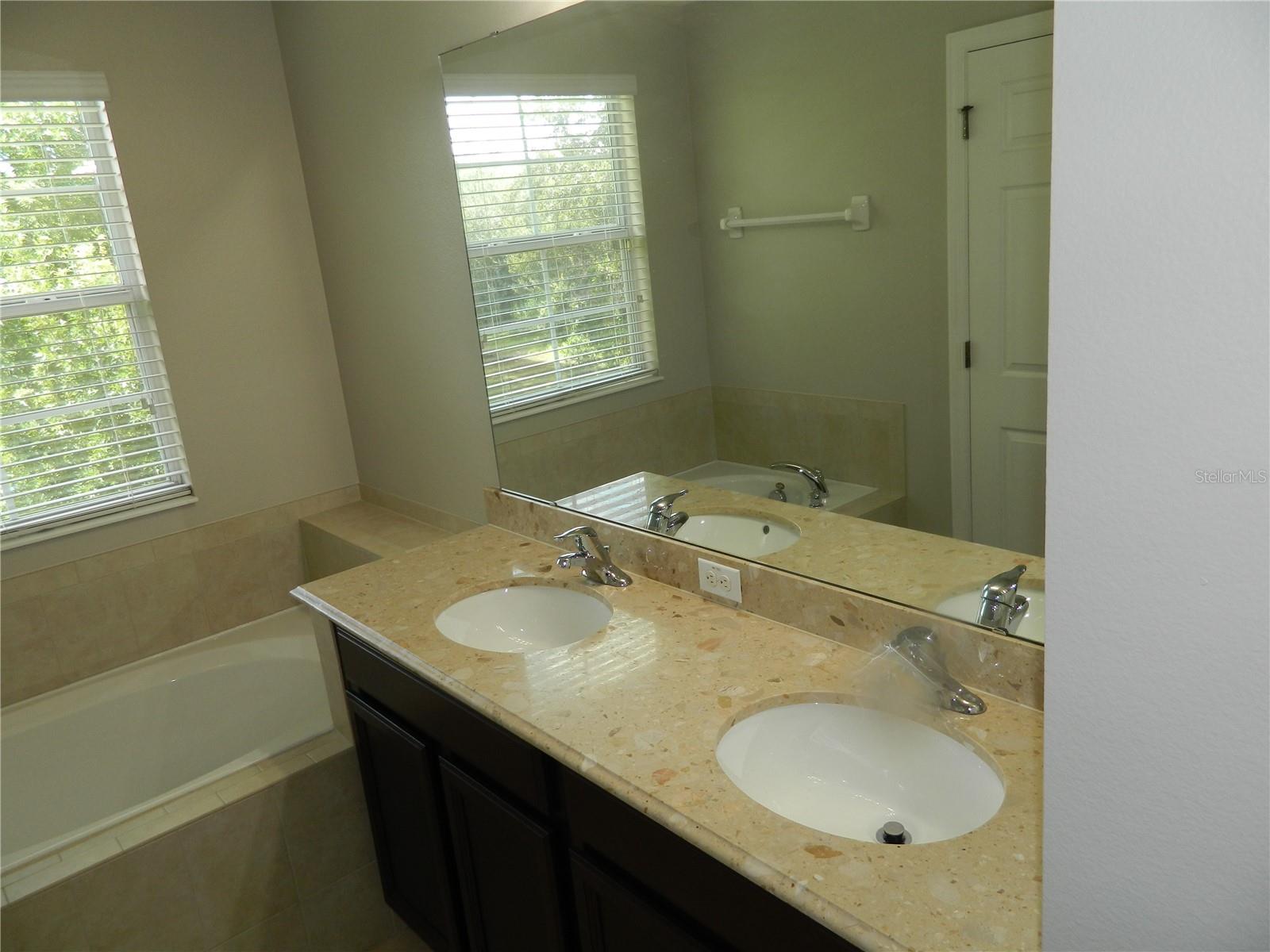Image 19 of 28 For 5182 Sabal Branch Cove