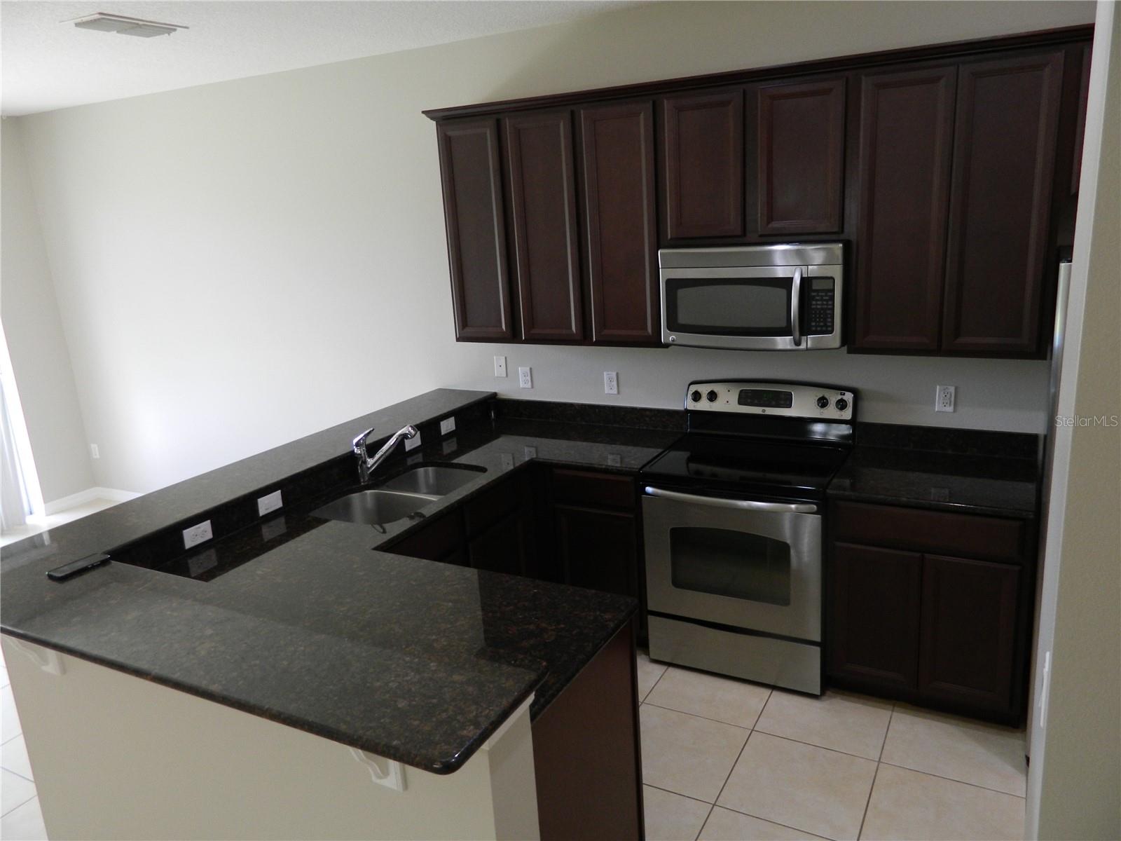 Image 7 of 28 For 5182 Sabal Branch Cove