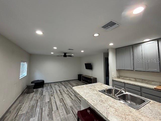 Listing photo id 2 for 1750 Hamilton Avenue
