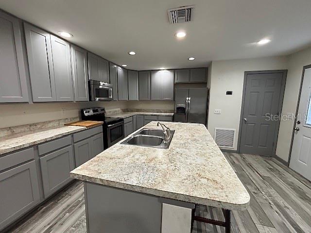 Listing photo id 7 for 1750 Hamilton Avenue
