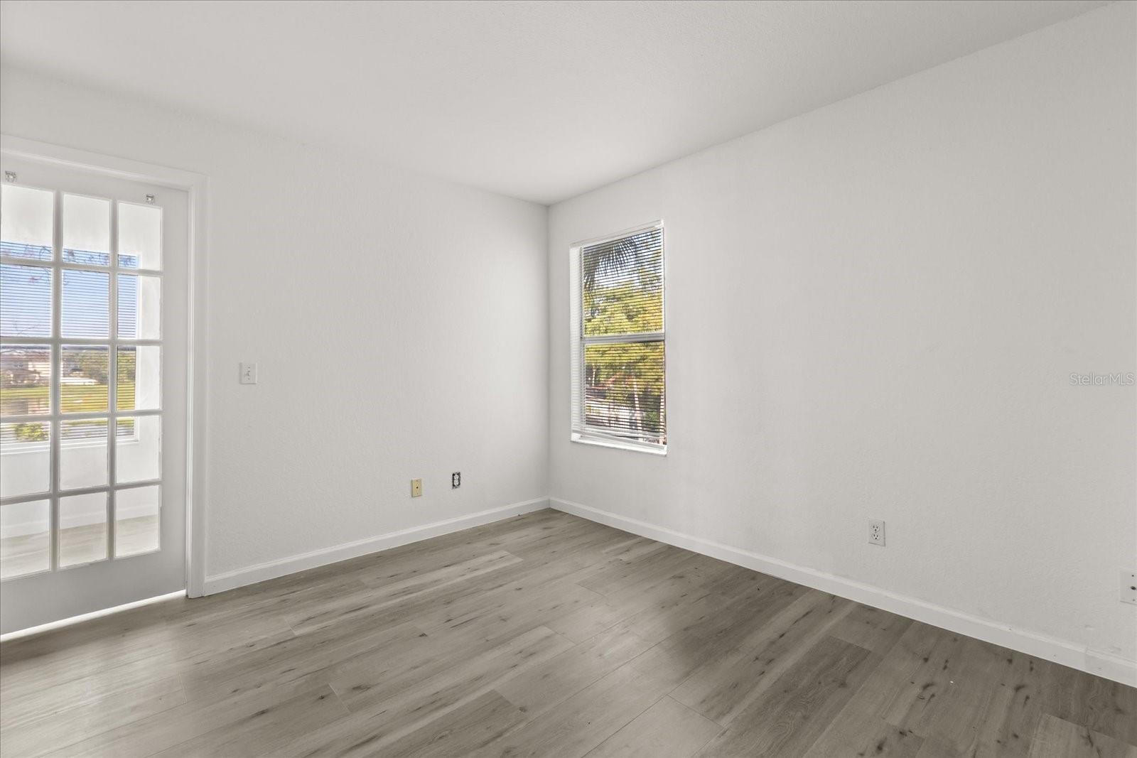 Image 15 of 26 For 5168 Conroy Road 25