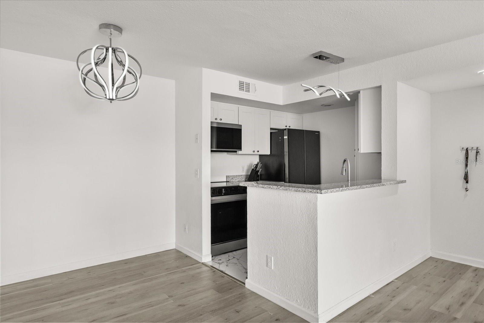 Image 5 of 26 For 5168 Conroy Road 25