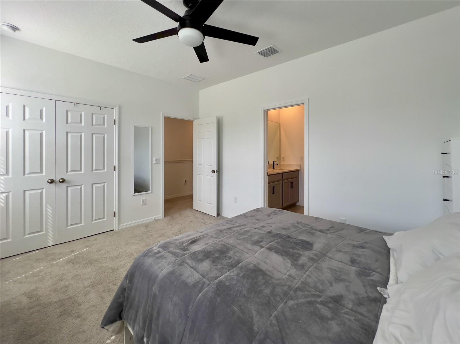 Image 22 of 36 For 1858 Island Village Way
