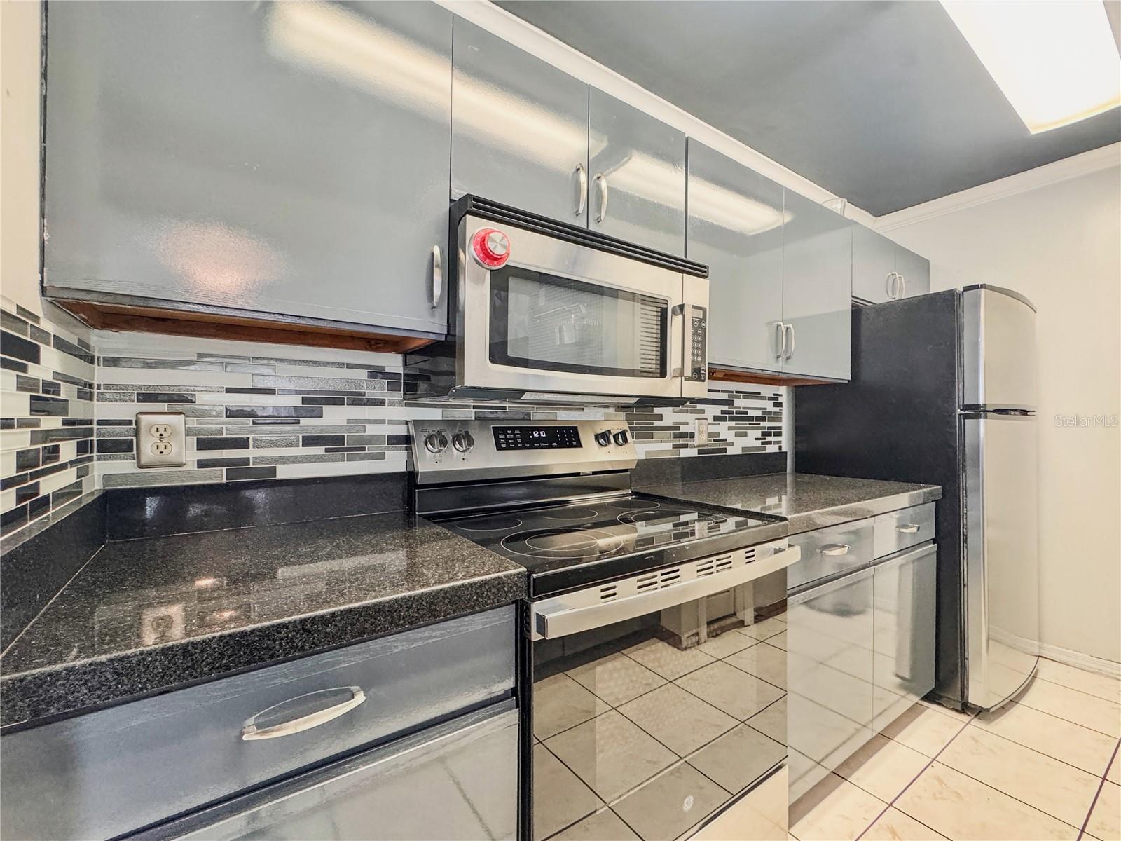 Image 12 of 44 For 515 Carambola Avenue