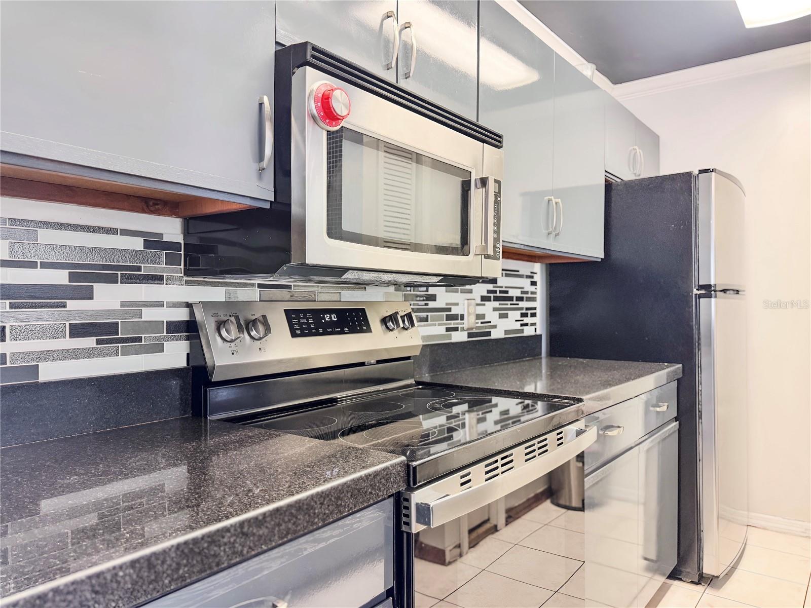 Image 13 of 44 For 515 Carambola Avenue