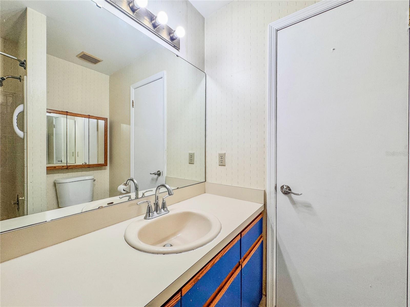 Image 25 of 44 For 515 Carambola Avenue