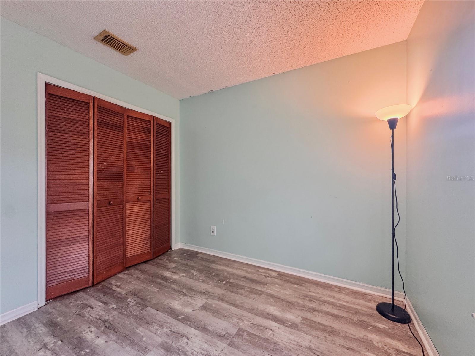 Image 29 of 44 For 515 Carambola Avenue