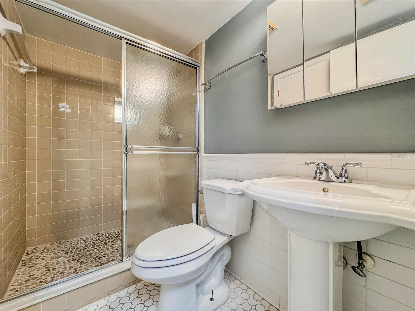 Image 32 of 44 For 515 Carambola Avenue