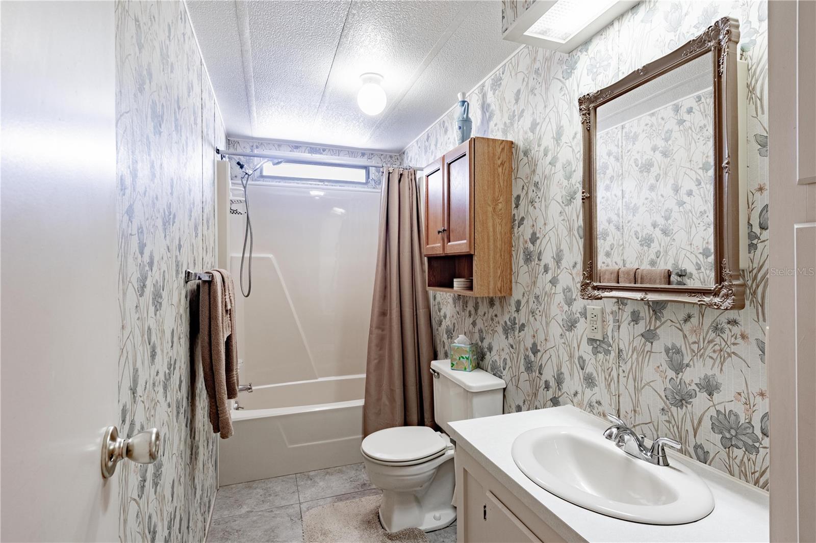 Image 15 of 22 For 728 Dove Avenue