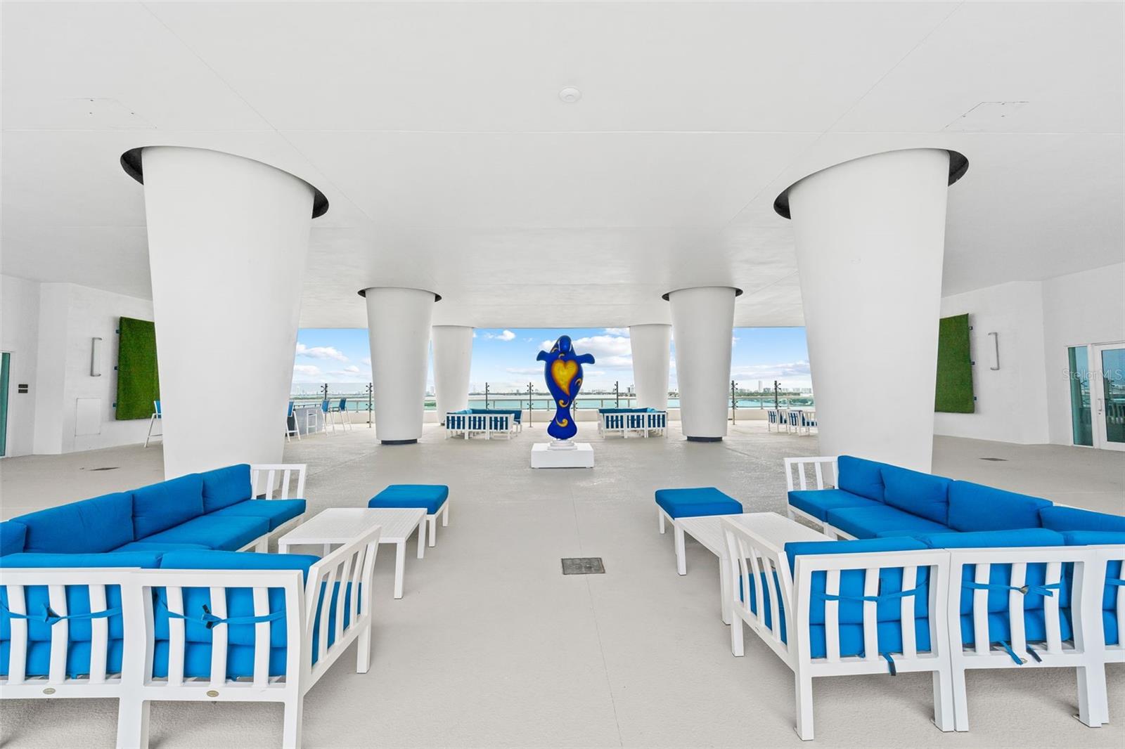 Image 30 of 31 For 1800 Bayshore Drive 3704