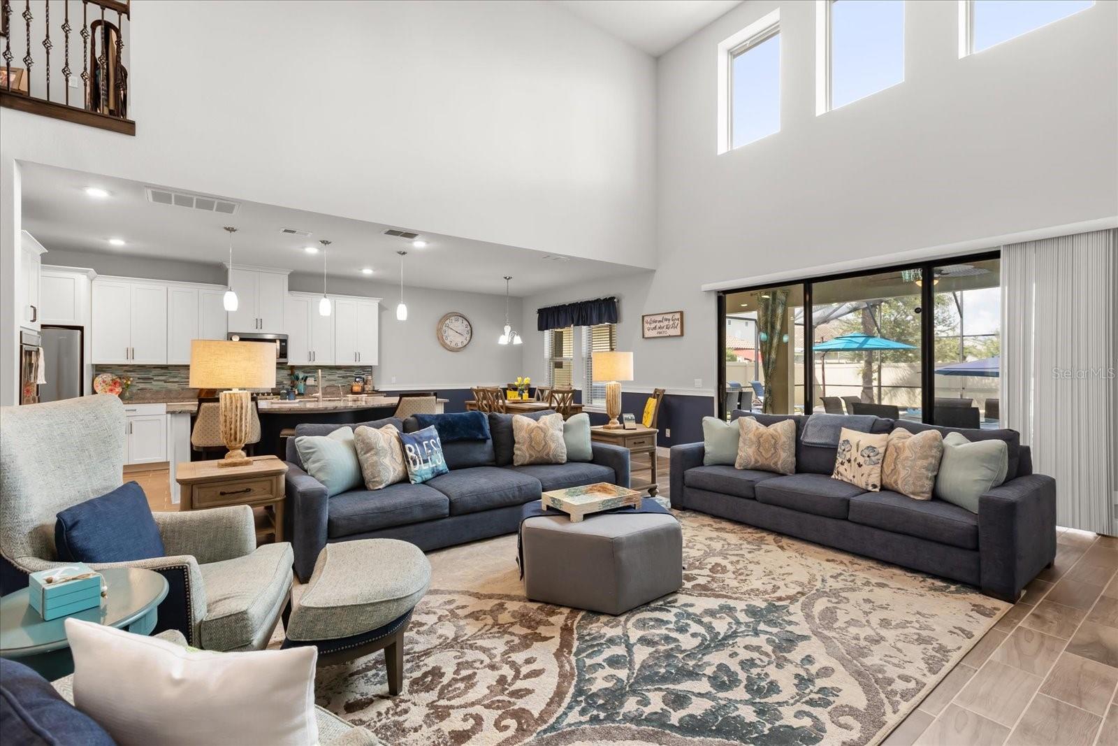Image 18 of 61 For 8420 Vivaro Isle Way