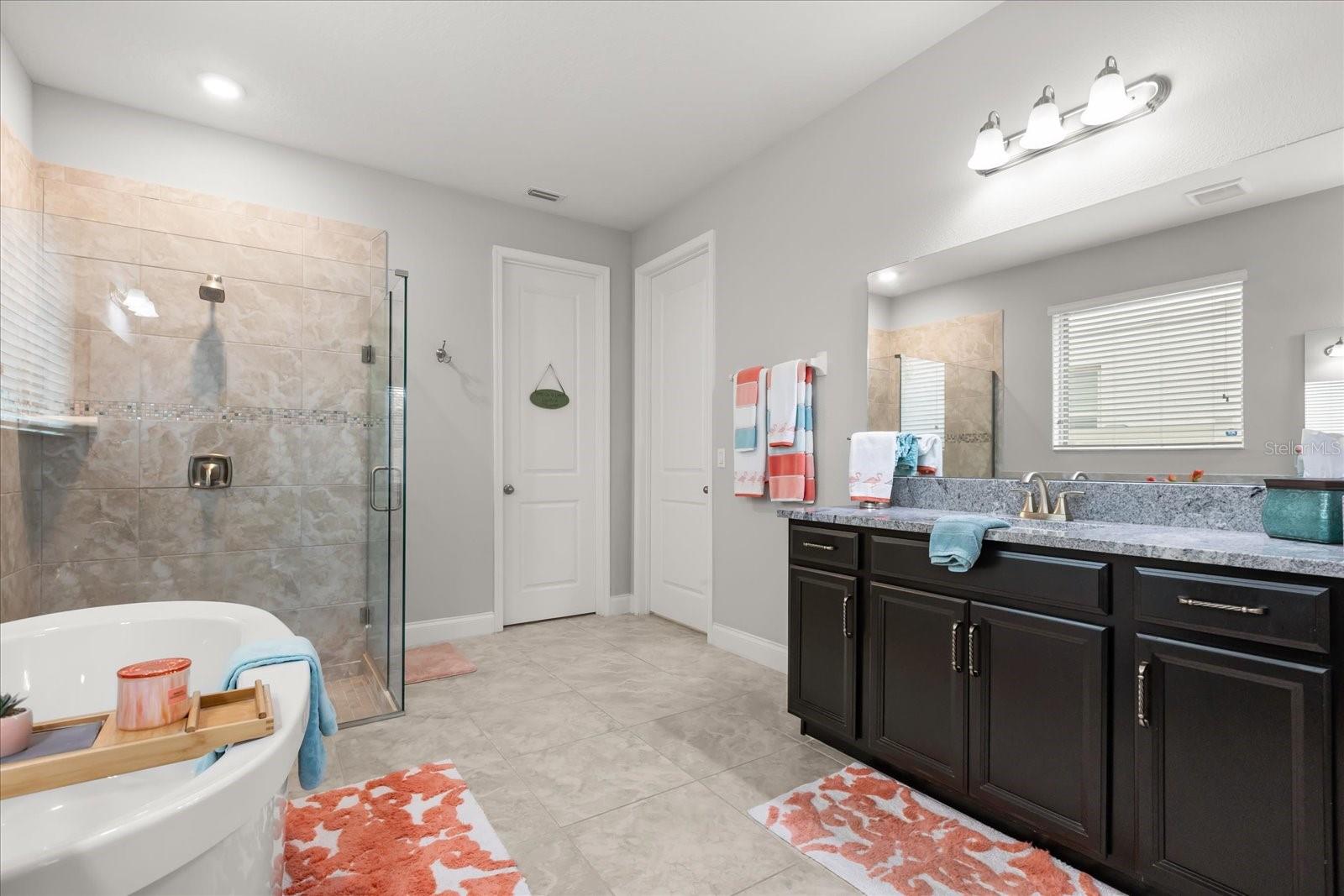 Image 26 of 61 For 8420 Vivaro Isle Way