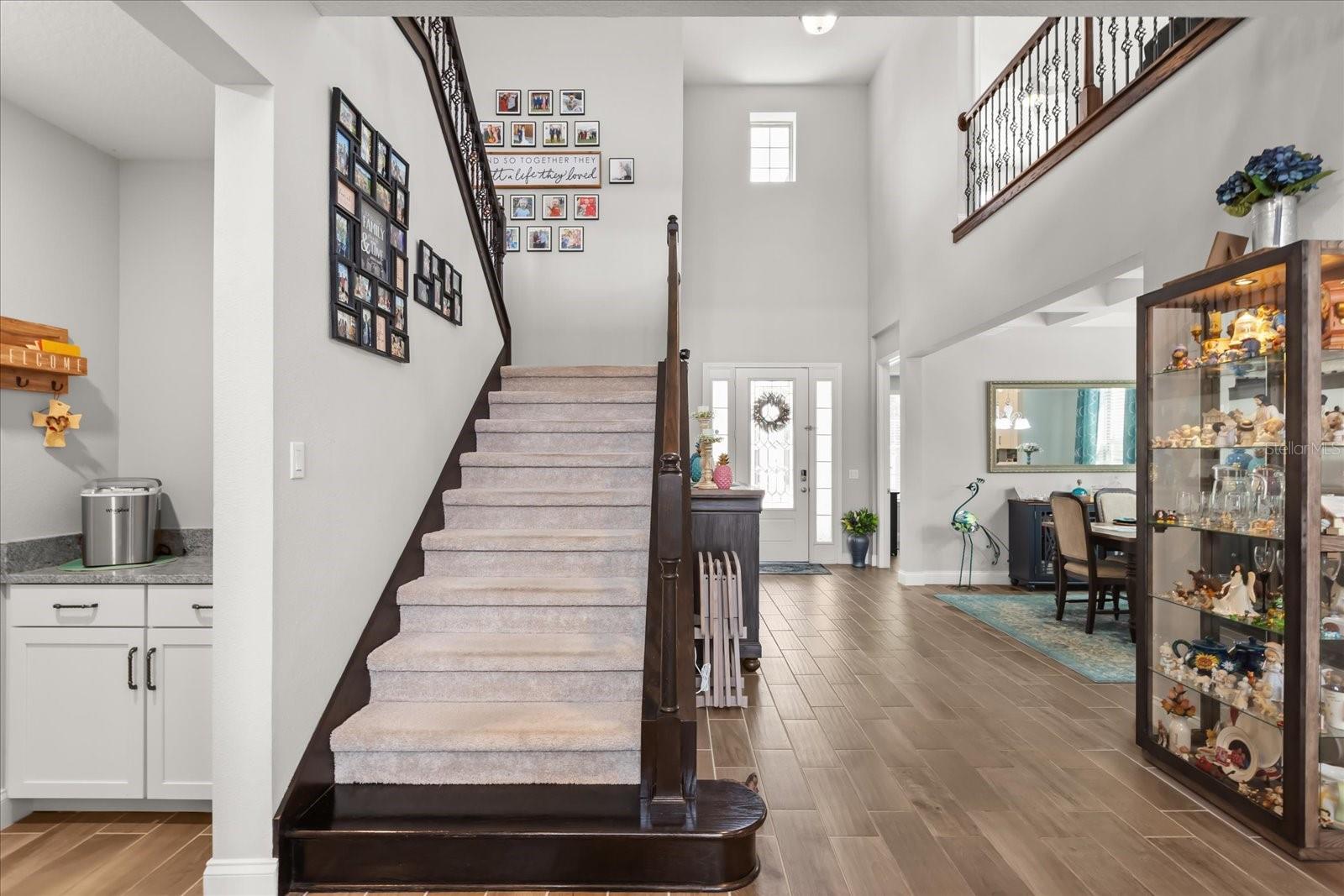Image 38 of 61 For 8420 Vivaro Isle Way