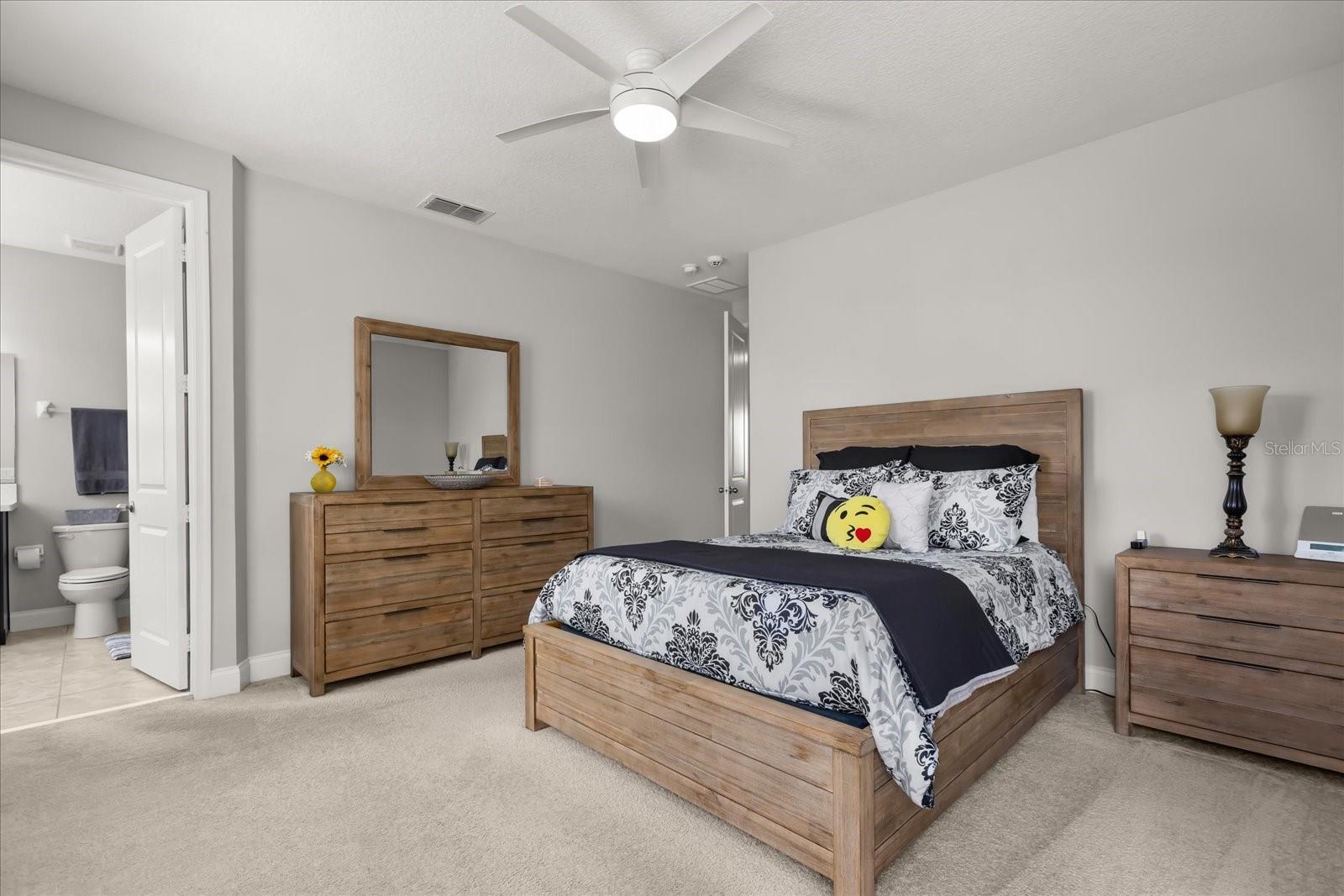 Image 47 of 61 For 8420 Vivaro Isle Way