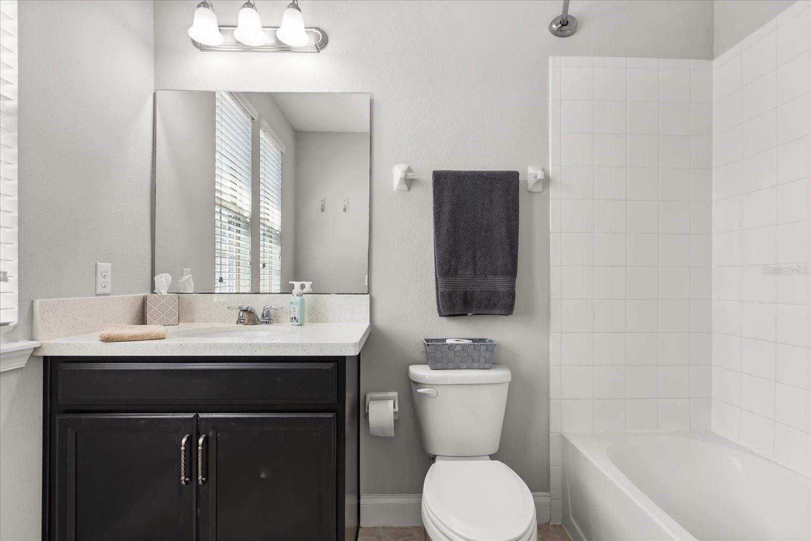 Image 48 of 61 For 8420 Vivaro Isle Way