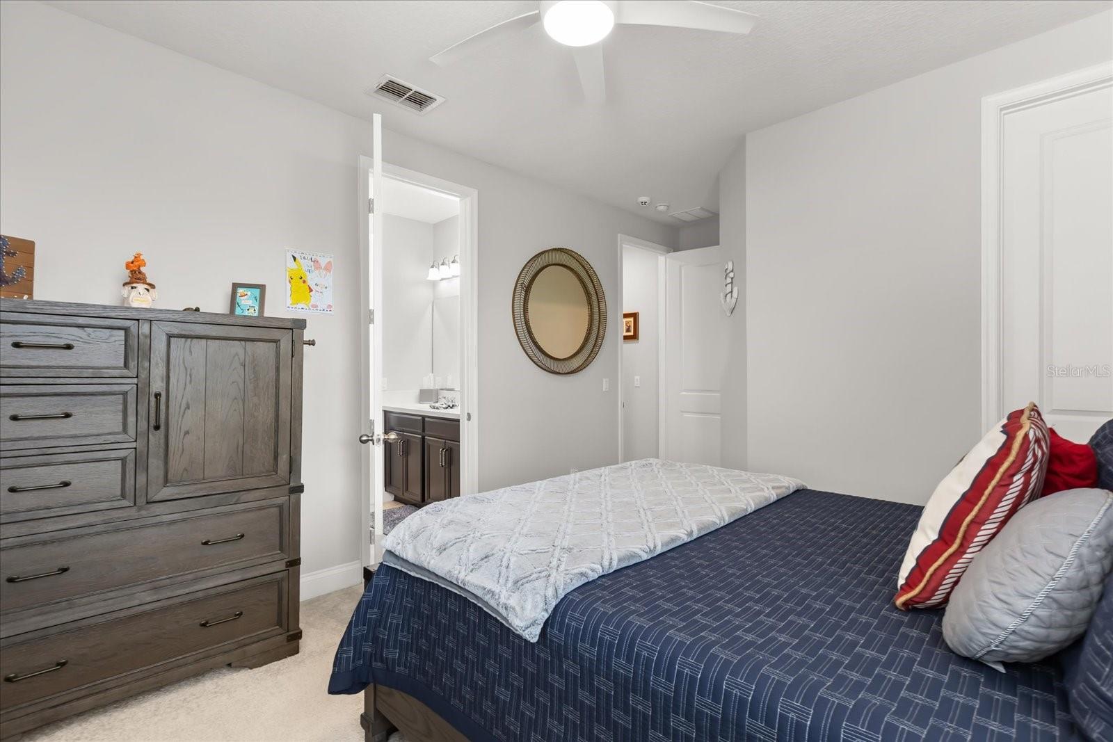 Image 53 of 61 For 8420 Vivaro Isle Way