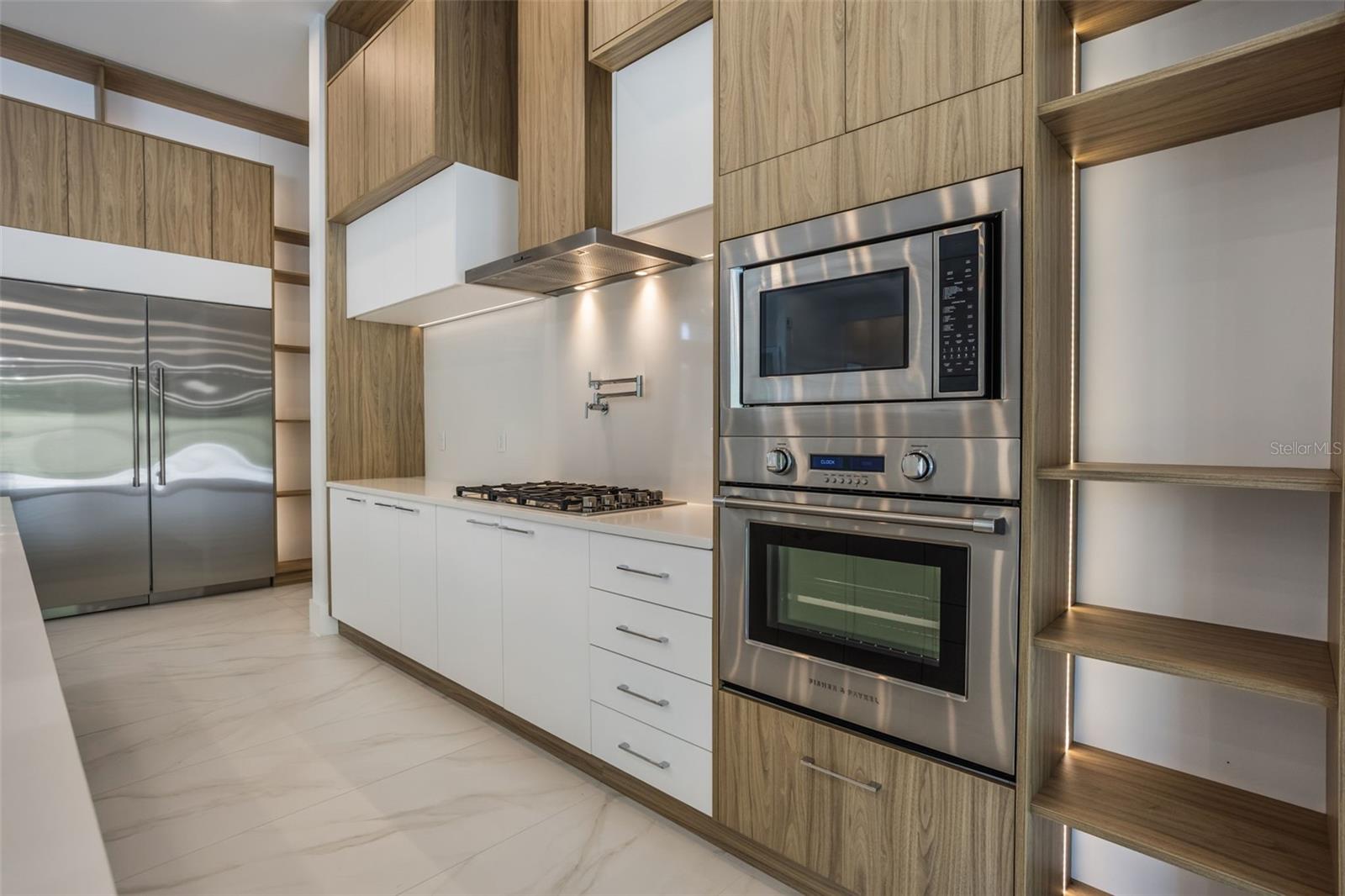 Image 14 of 72 For 16110 Pendio Drive