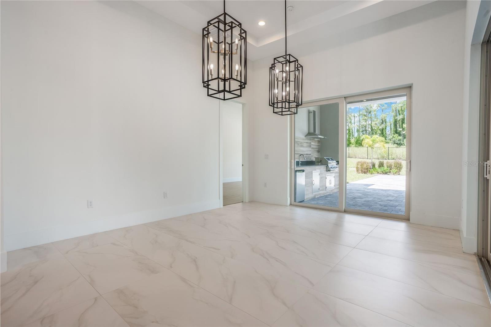 Image 17 of 72 For 16110 Pendio Drive