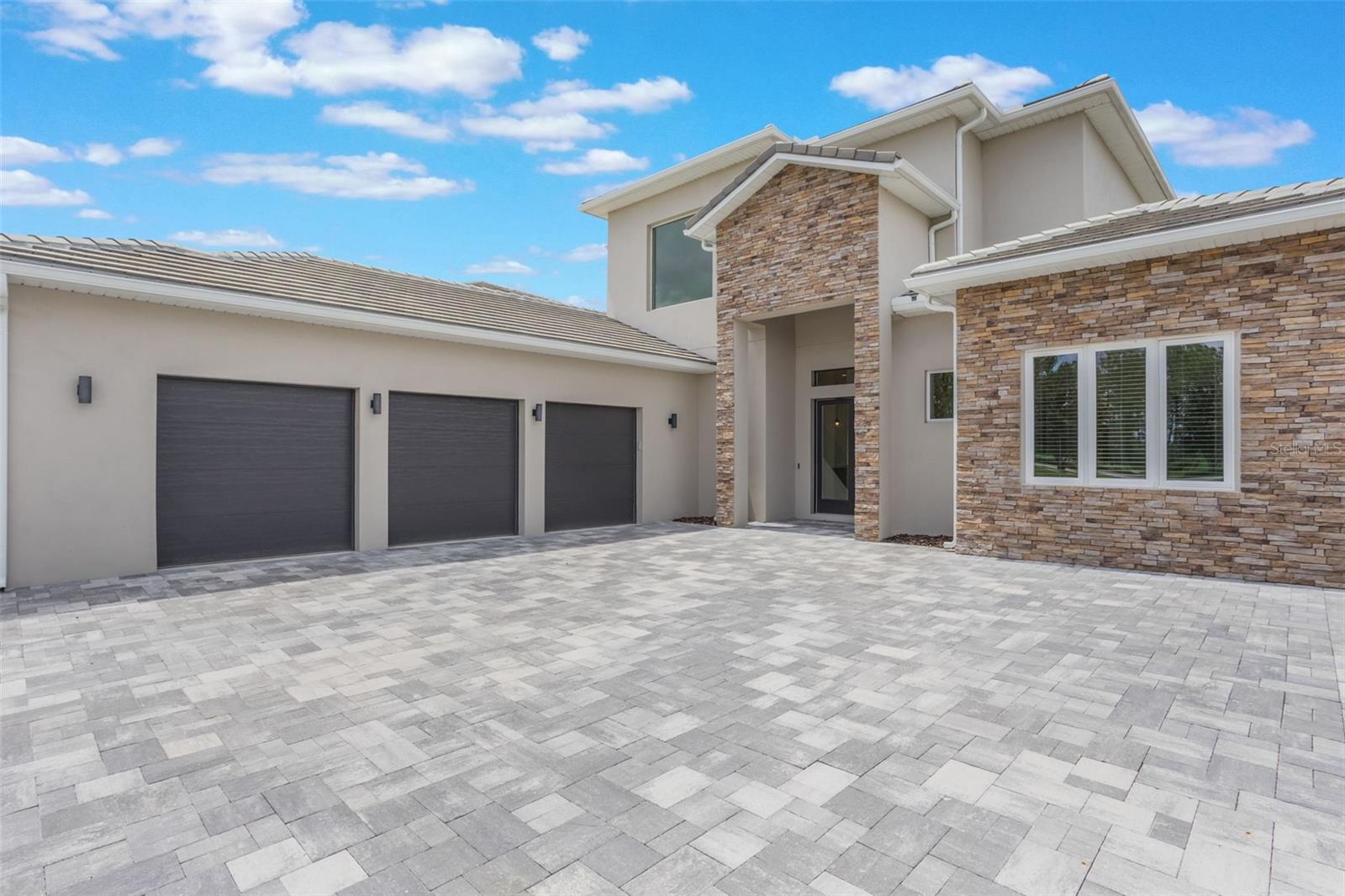 Image 2 of 72 For 16110 Pendio Drive