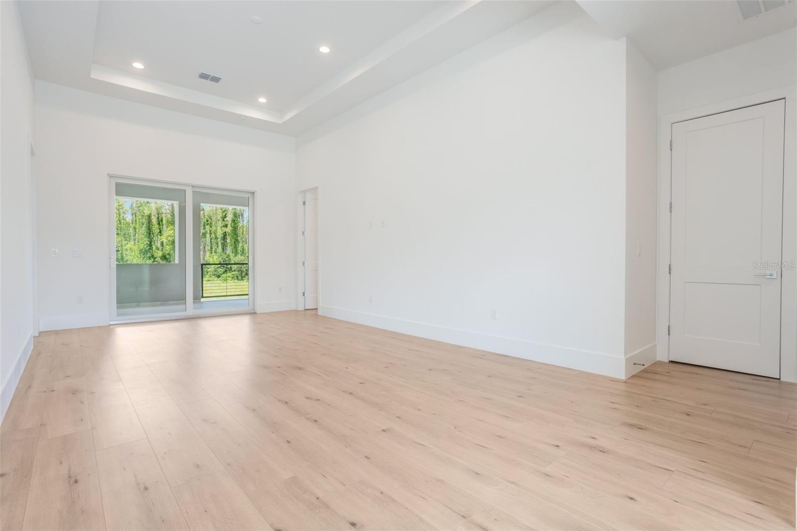 Image 22 of 72 For 16110 Pendio Drive