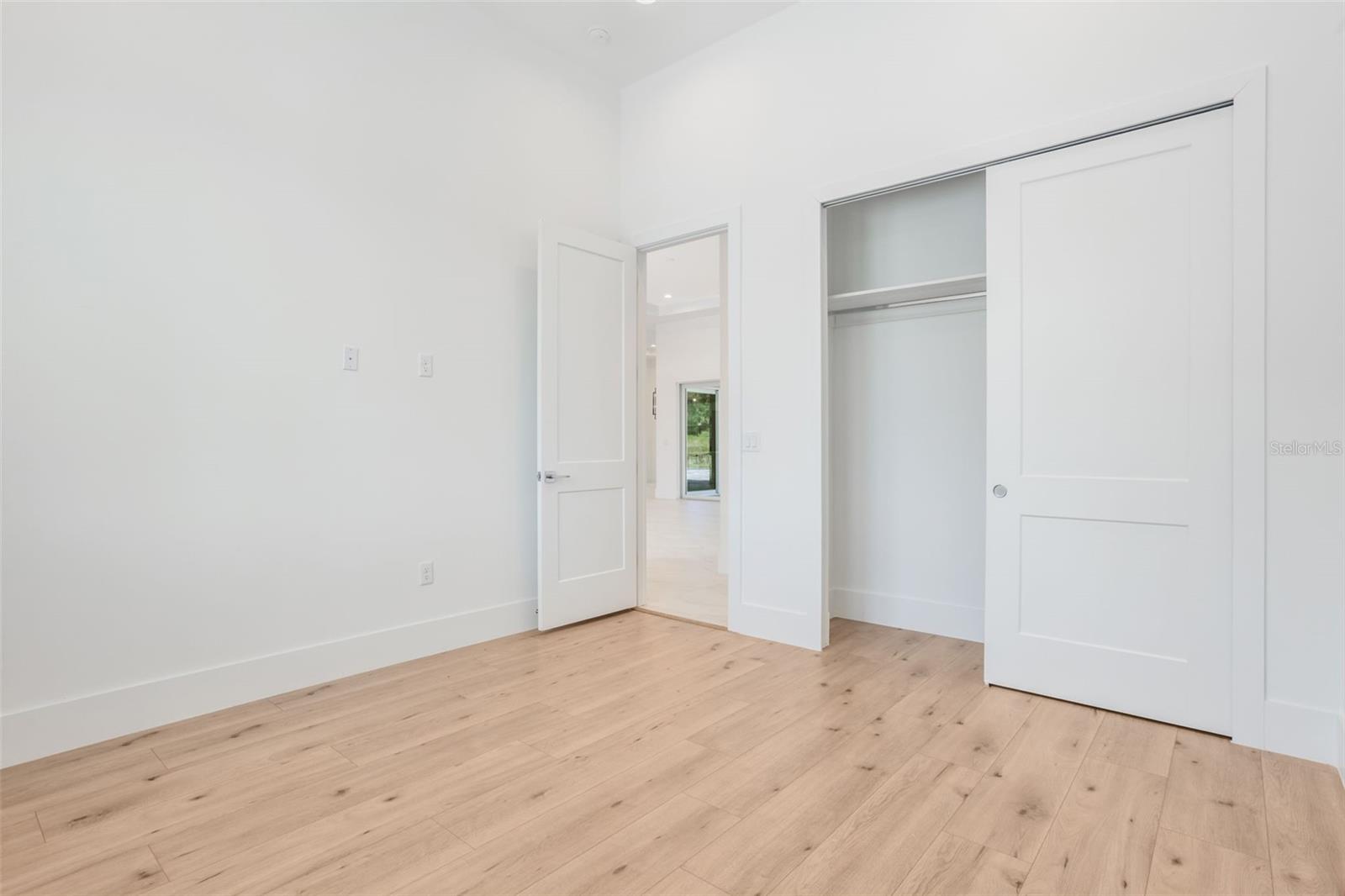 Image 26 of 72 For 16110 Pendio Drive