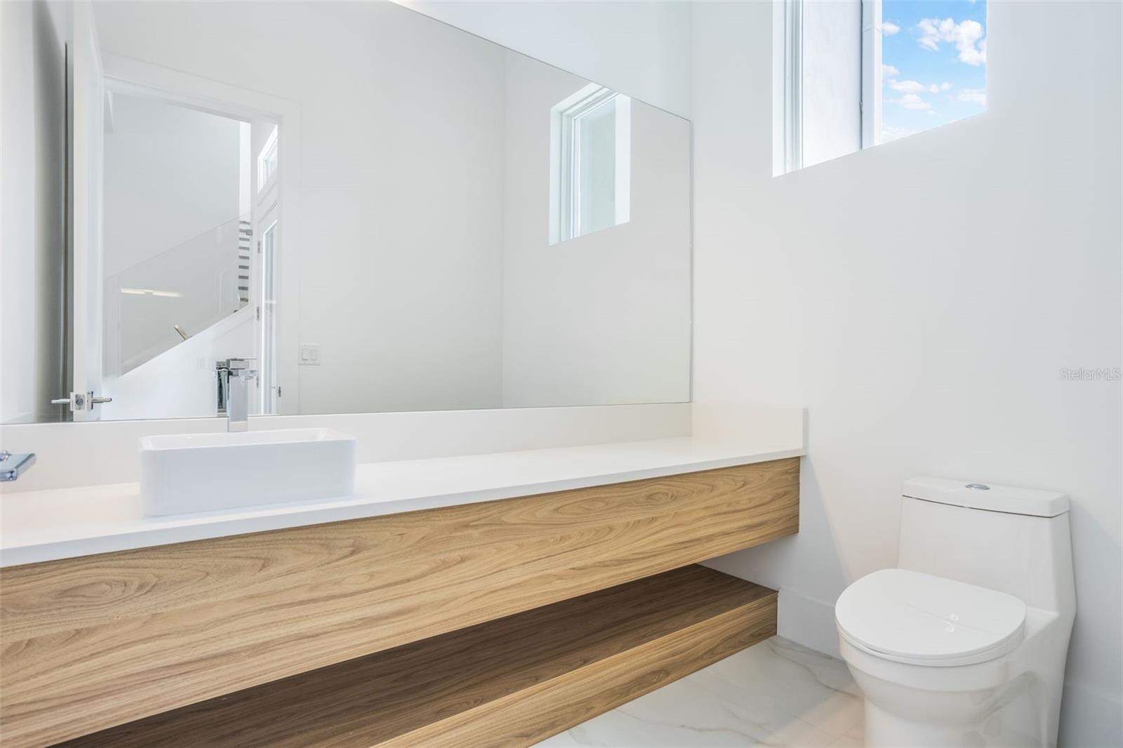Image 39 of 72 For 16110 Pendio Drive
