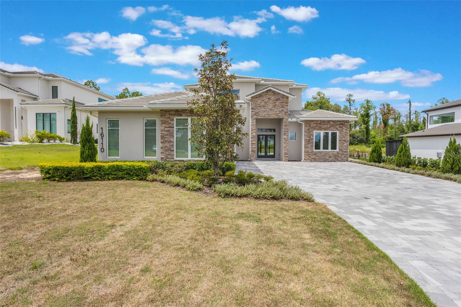 Image 5 of 72 For 16110 Pendio Drive