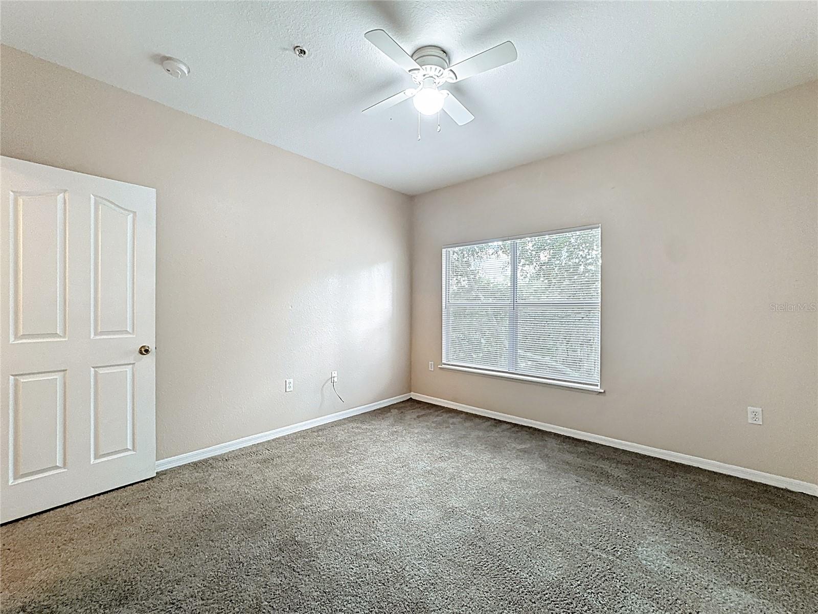 Image 29 of 32 For 3106 Legacy Lake Drive 3106