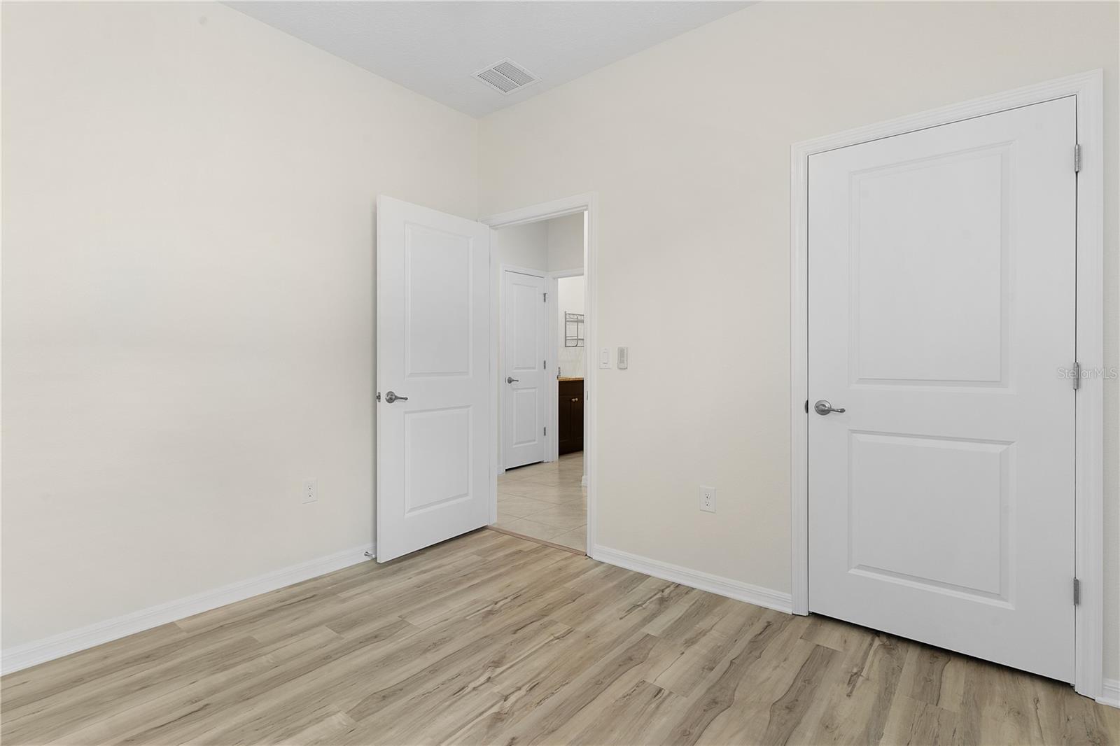 Image 16 of 33 For 5420 Sunshine Drive