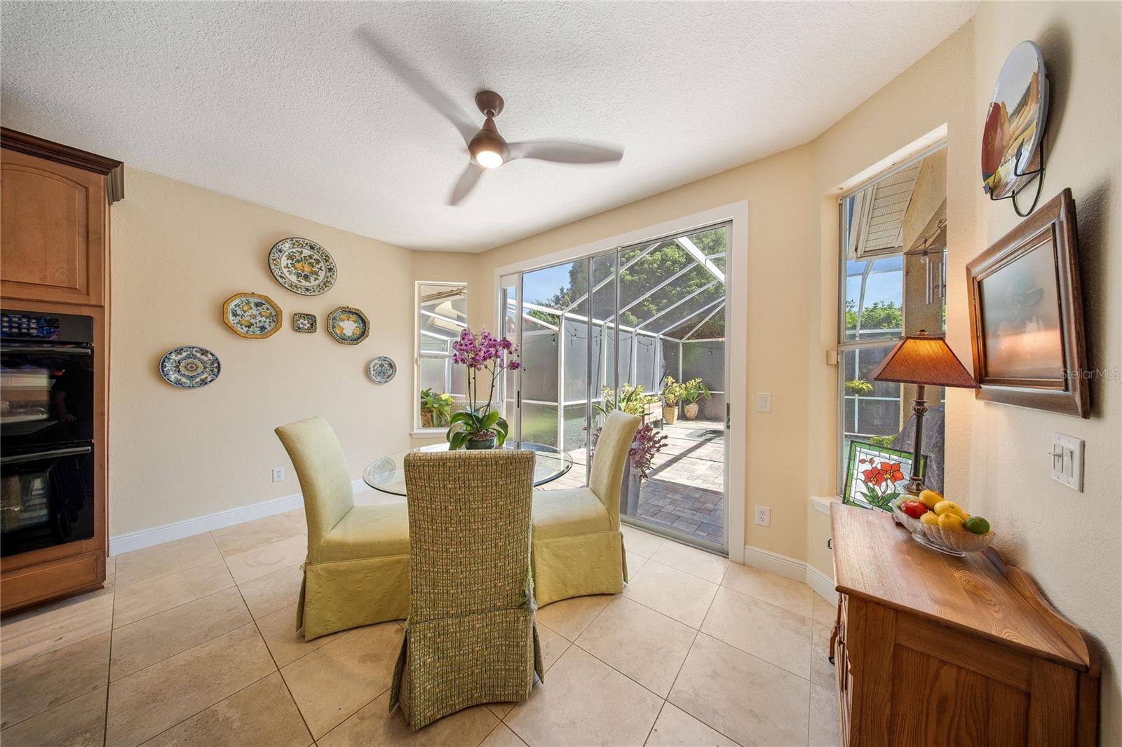 Image 13 of 59 For 676 Oak Hollow Way