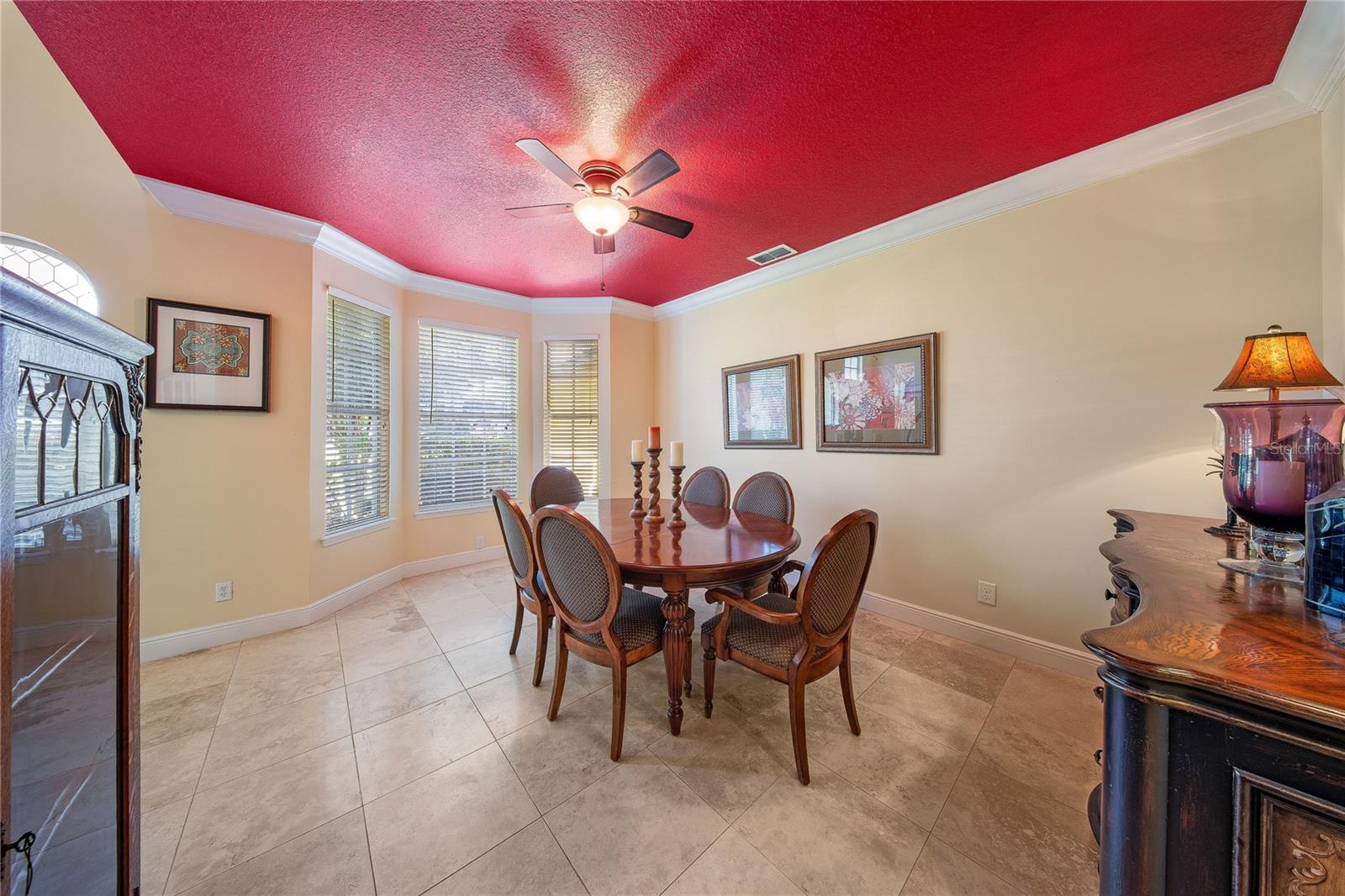 Image 17 of 59 For 676 Oak Hollow Way
