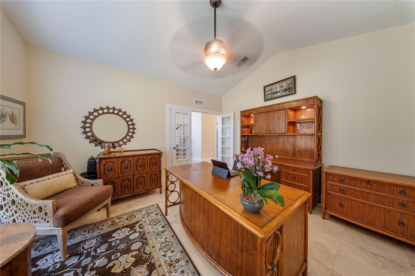 Image 35 of 59 For 676 Oak Hollow Way