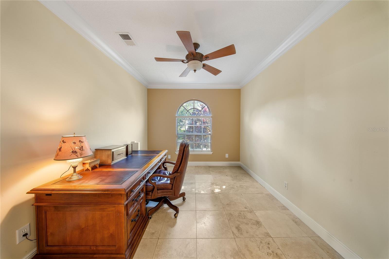 Image 36 of 59 For 676 Oak Hollow Way