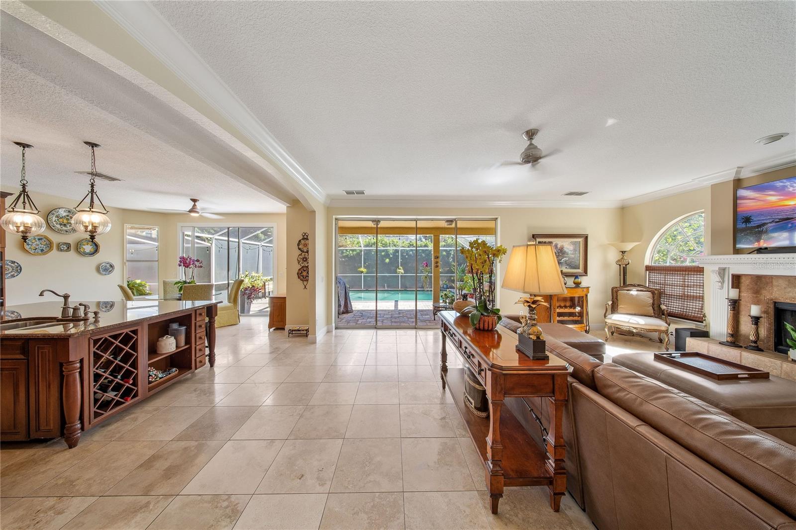 Image 8 of 59 For 676 Oak Hollow Way