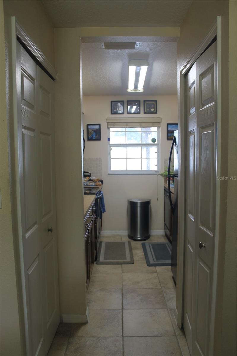 Image 5 of 22 For 4960 Tangerine Ave. Unit #4960  N-a